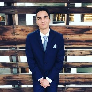 Meet your Posher, Alex